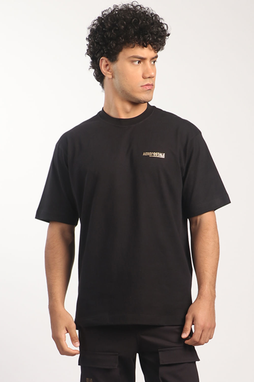 Camiseta-Manga-Curta-Masculino-Platinum-Aeropostale_871101238_000400-1 Camiseta-Manga-Curta-Masculino-Platinum-Aeropostale_871101238_000400-1